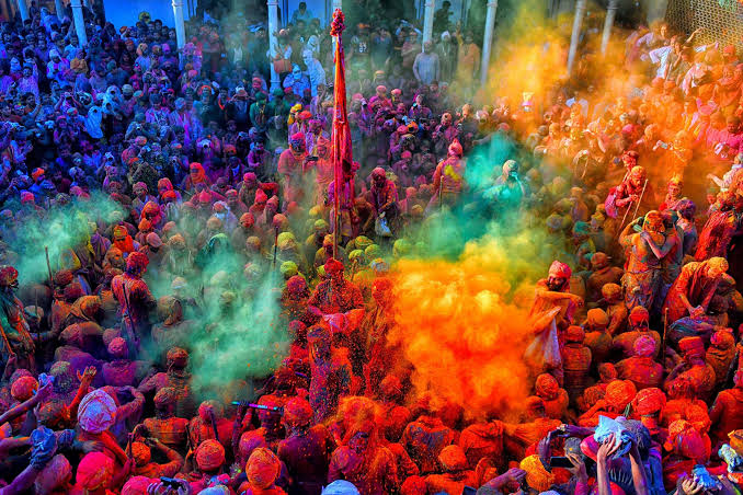 Delhi traffic police issued 8,550 challans during Shab-e-Barat, Holi: Data