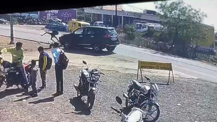 Congress leader Digvijaya Singh's car hits bike rider in Madhya Pradesh's Rajgarh, driver arrested