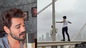 Singer Yasser Desai Booked for Risky Stunt on Bandra-Worli Sea Link