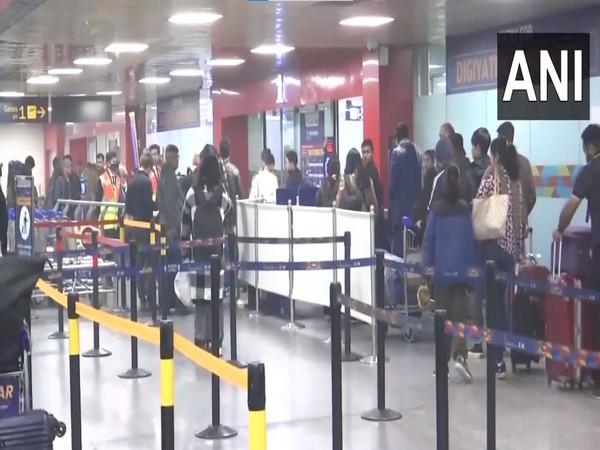 Delhi airport's air traffic control faces tech issues; over 300 flights delayed