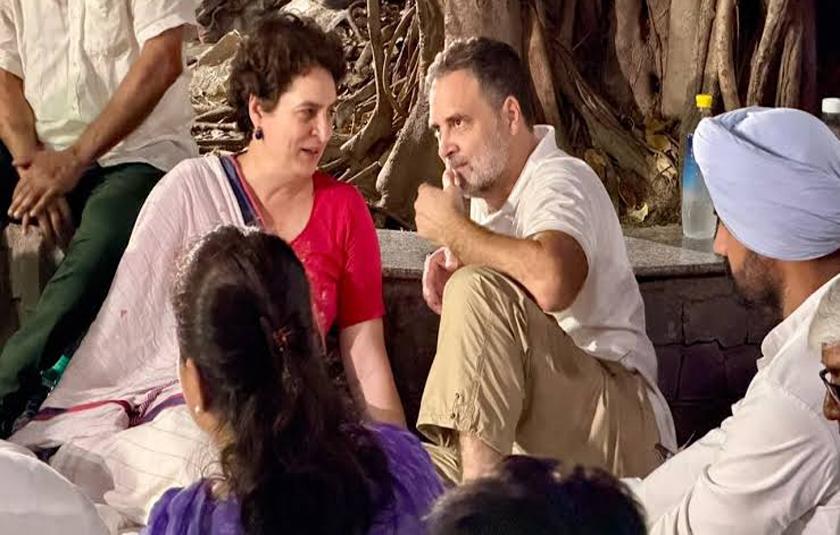 Day after oppn march, Rahul, Priyanka booked for entering Akashvani Bhawan without permission