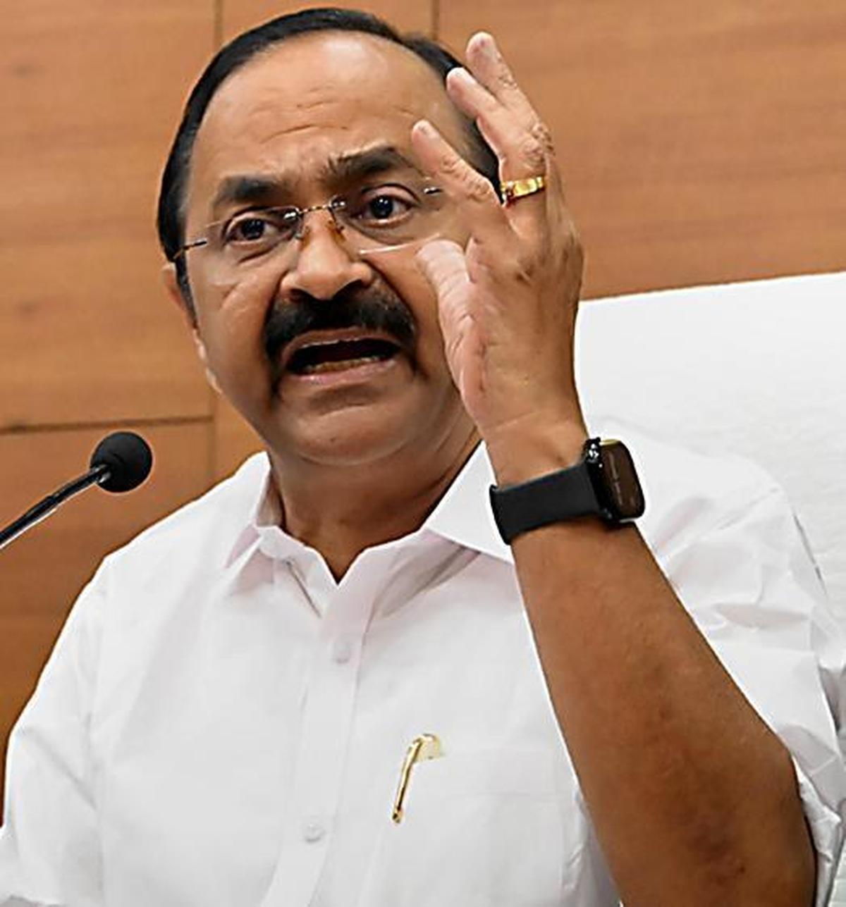 Every FIR against Rahul Gandhi 'attack' on democratic dissent: Keralam CM