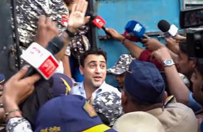 Actor Imran Khan moves HC against 'Leave India' order; receives FRRO notice on OCI status